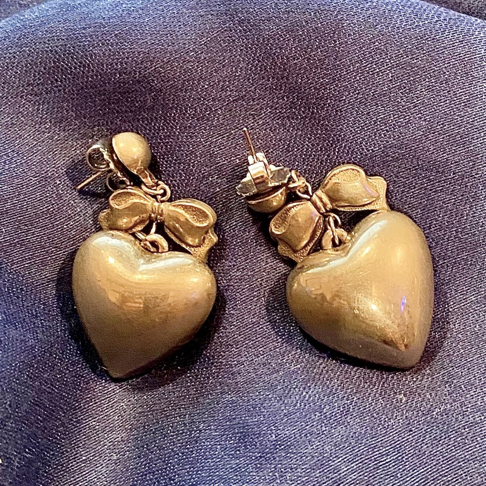 Vintage sterling heart shaped w/ bow earrings